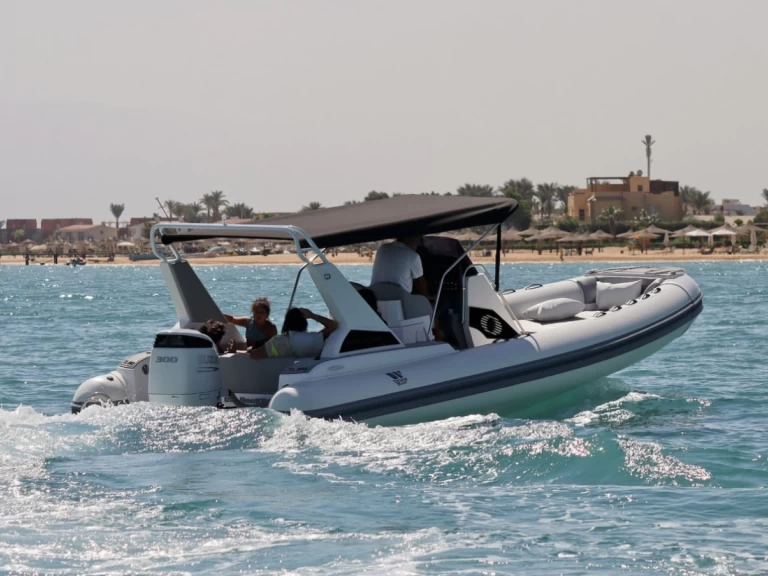 Motorboat for rent Kolios at the best price