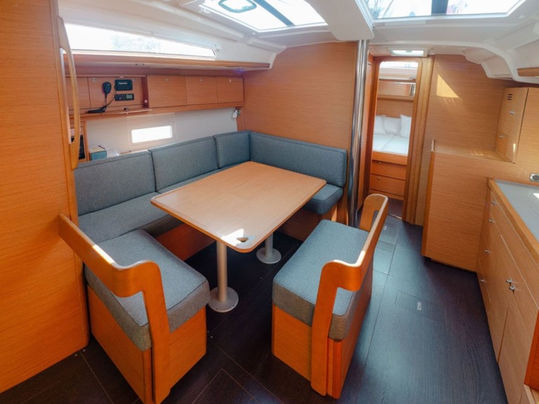 Rent a Dufour Dufour 430 Grand Large Préveza