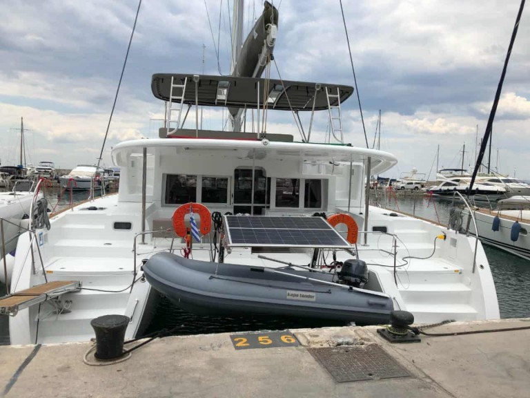 Rent a Lagoon Lagoon 450 F Lefkáda