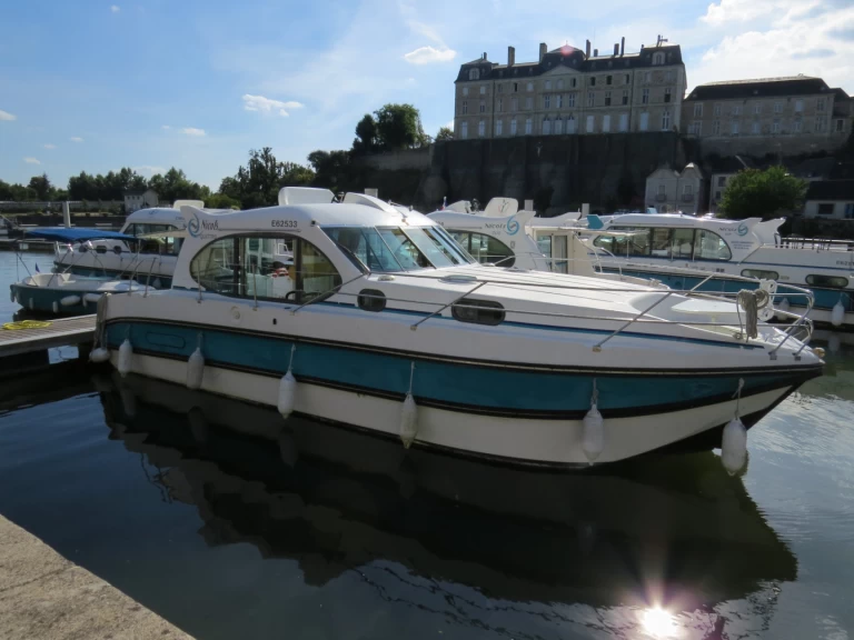 Houseboat rental in Grez-Neuville - Nicols Yacht Premium Family 4-6 p.