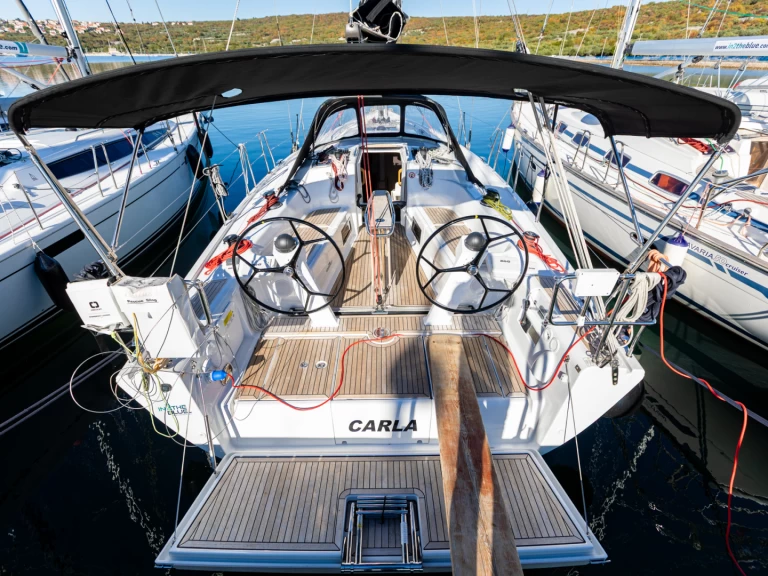 Rent a Dehler Dehler 38 SQ Punat