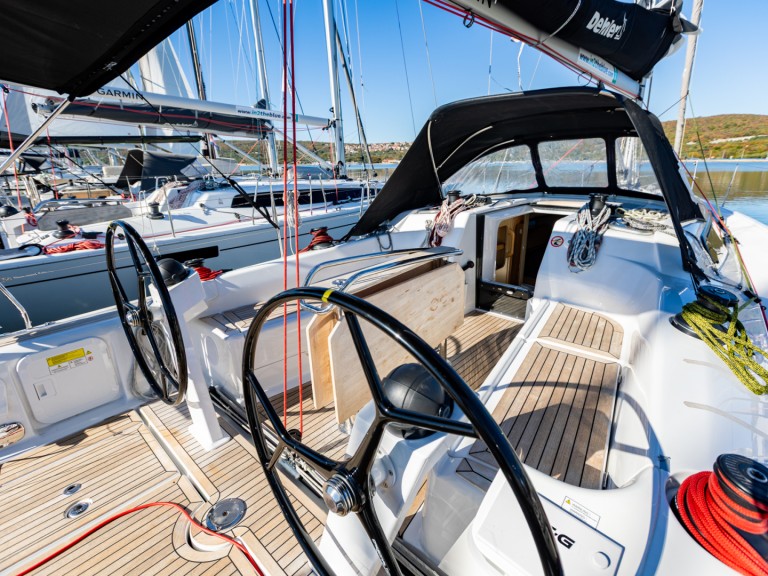 Bareboat Rental Sailboat Dehler with a boat licence