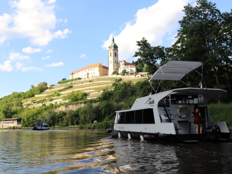 Yacht charter Mělník cheap YB35