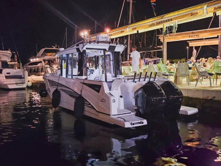 Bénéteau Barracuda 8 in Split on SamBoat