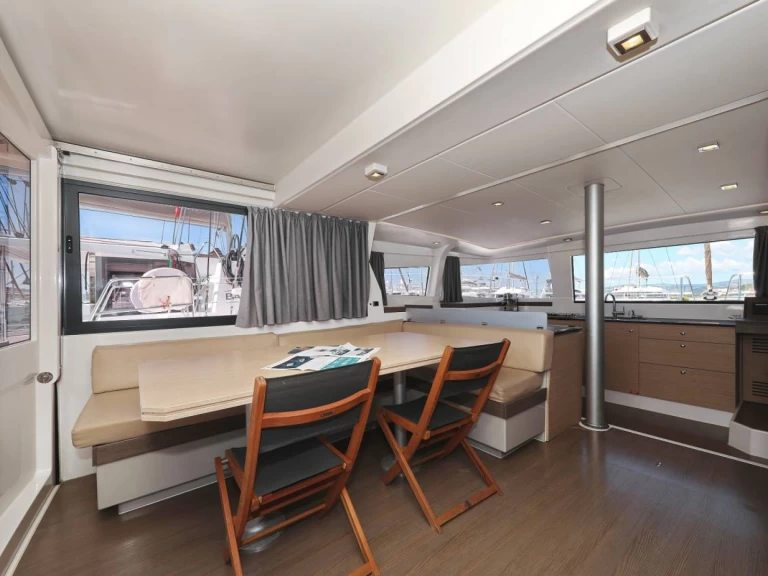 Boat rental Bali Bali 4.3 in Porto Pollo on Samboat