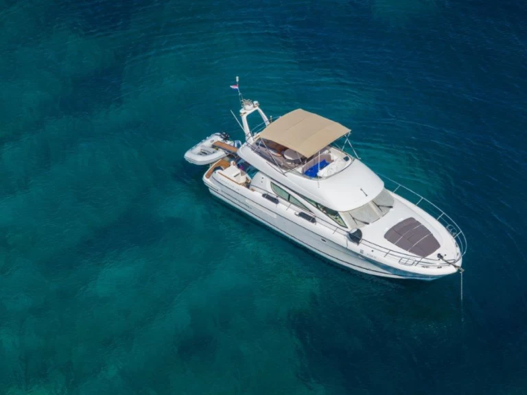 Boat rental Jeanneau Prestige 46 in Split on Samboat