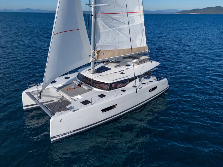 Boat rental Fountaine Pajot Tanna 47 in Piombino on Samboat
