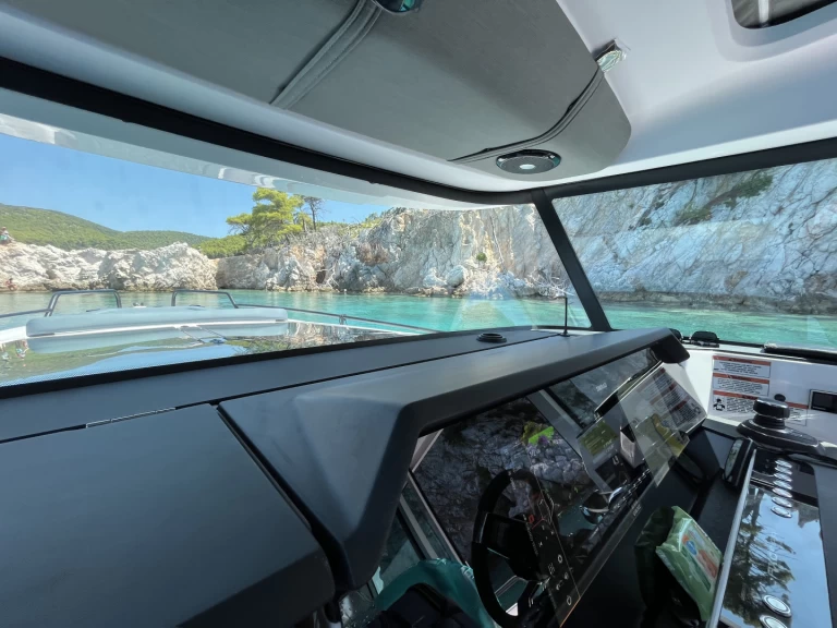 Motorboat rental in Skiathos - Axopar Axopar 37 XC Cross Cabin