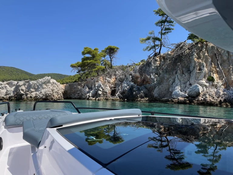 Boat rental Axopar Axopar 37 XC Cross Cabin in Skiathos on Samboat