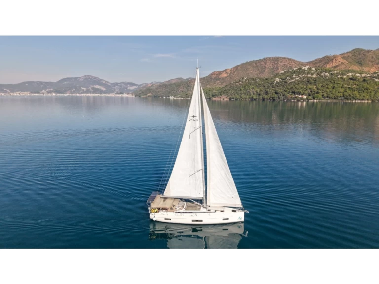 Boat rental Bavaria Bavaria C45 in Marmaris on Samboat