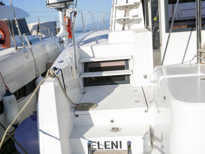 Catamaran for rent Plataniás at the best price