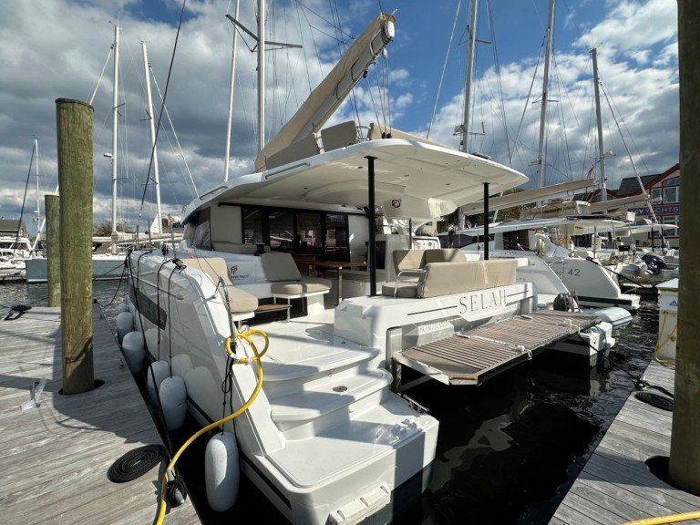 Fountaine Pajot Fountaine Pajot FP 44 Maestro - 3 cab. in Road Town on SamBoat