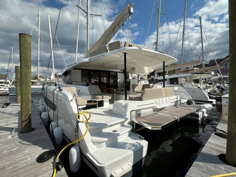 Fountaine Pajot Fountaine Pajot FP 44 Maestro - 3 cab. in Road Town on SamBoat