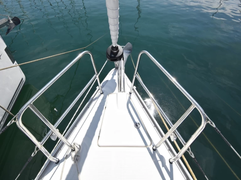 Yacht charter Pirovac cheap Cruiser 37