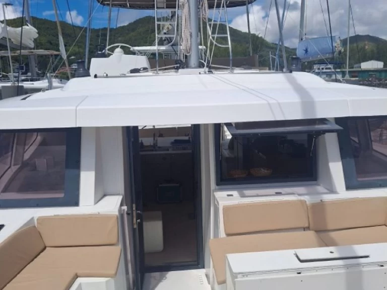 Rent a Bali Bali 4.8 Praslin Island