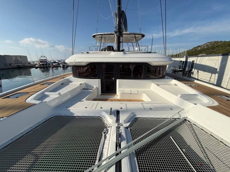 Yacht charter Kaštela cheap Lagoon 60