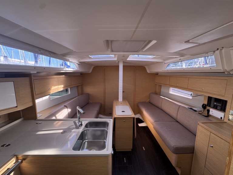 Bareboat Rental Sailboat Dufour with a boat licence