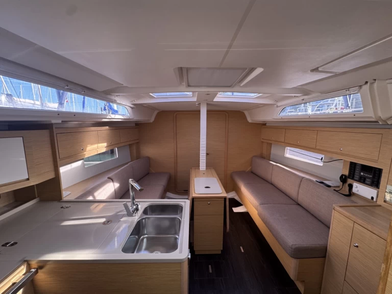 Bareboat Rental Sailboat Dufour with a boat licence