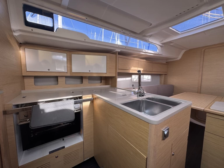 Sailboat for rent La Rochelle at the best price