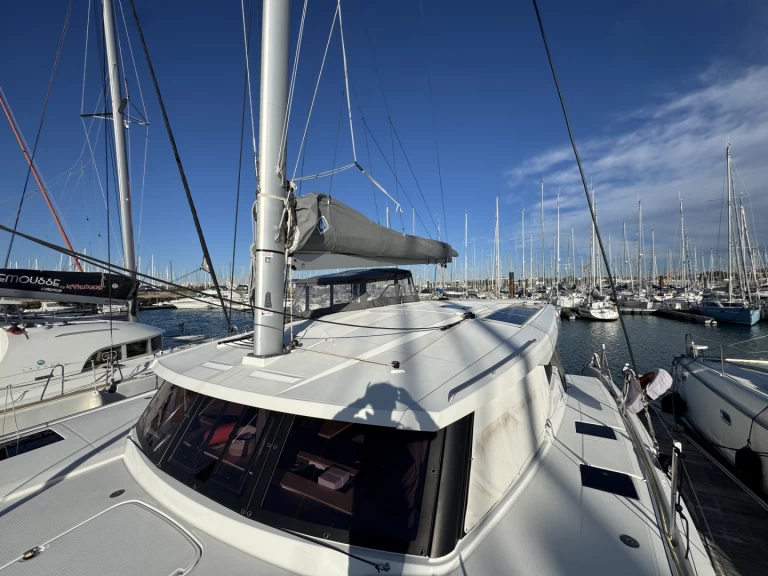 Bareboat Rental Catamaran Fountaine Pajot with a boat licence