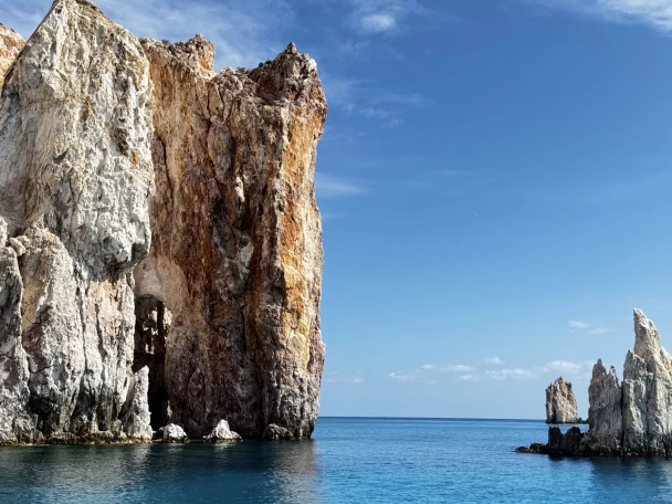 Yacht charter Agía Kiriakí cheap Victor 7.4M