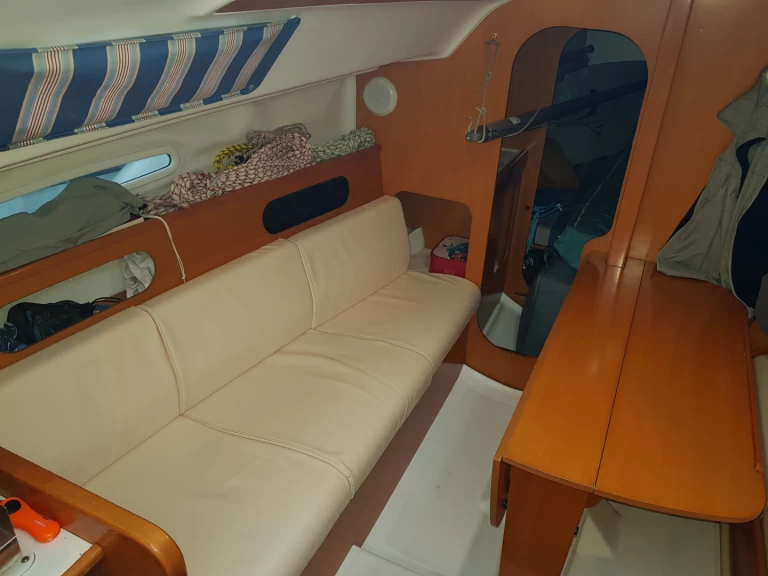 Bénéteau First 25.7 in Bandol on SamBoat