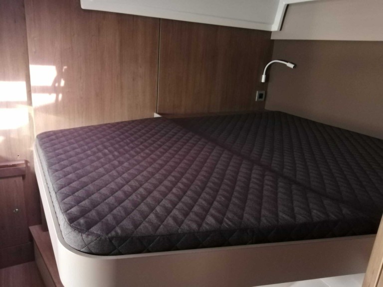 Yacht charter Cagliari cheap Bali Catspace Voile