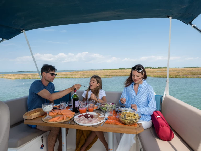 Houseboat rental with or without captain Balt-Yacht Casale sul Sile