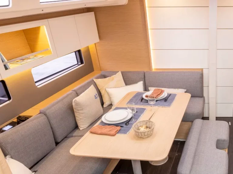 Yacht charter Road Town cheap Moorings 41.3