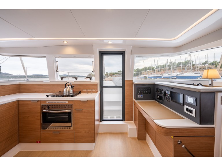 Bareboat Rental Catamaran Bali with a boat licence