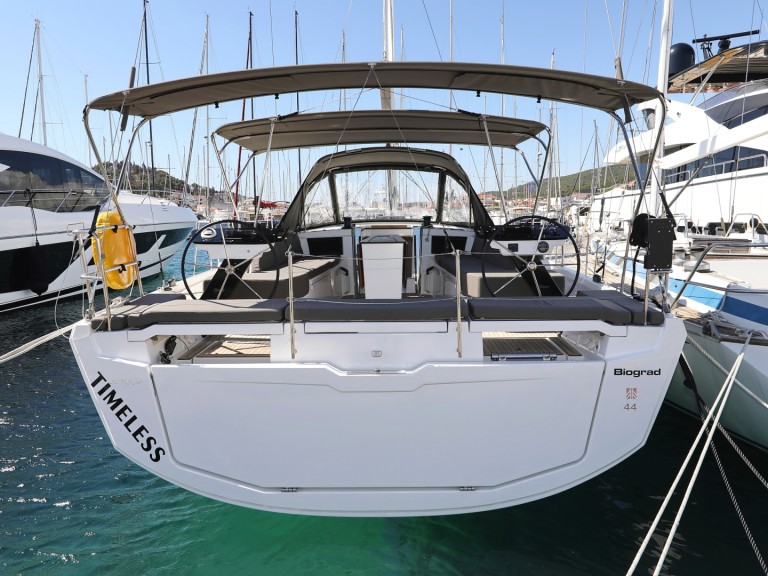 Sailboat for rent Biograd na Moru at the best price