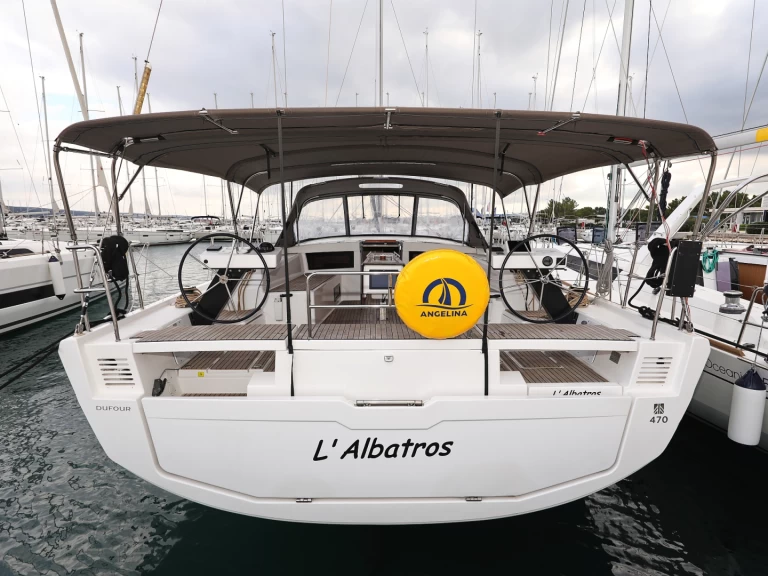 Yacht charter Trogir cheap Dufour 470