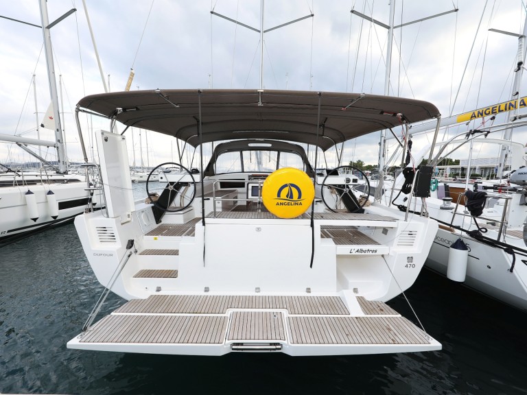 Boat rental Dufour Dufour 470 in Trogir on Samboat