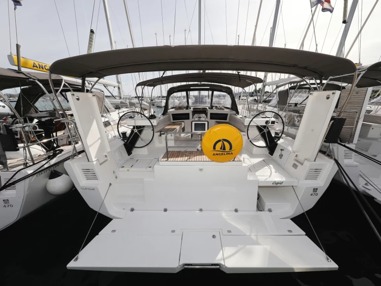 Sailboat for rent Sveti Filip i Jakov at the best price