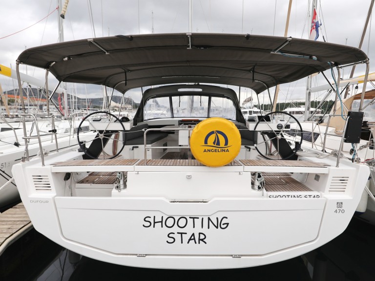 Sailboat for rent Šibenik at the best price