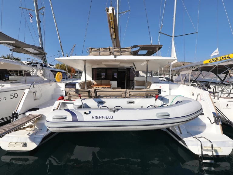 Fountaine Pajot Saba 50 in Sveti Filip i Jakov on SamBoat