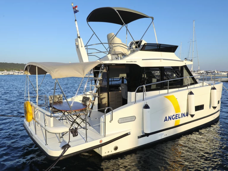 Yacht charter Sveti Filip i Jakov cheap Futura 40 Grand Horizon