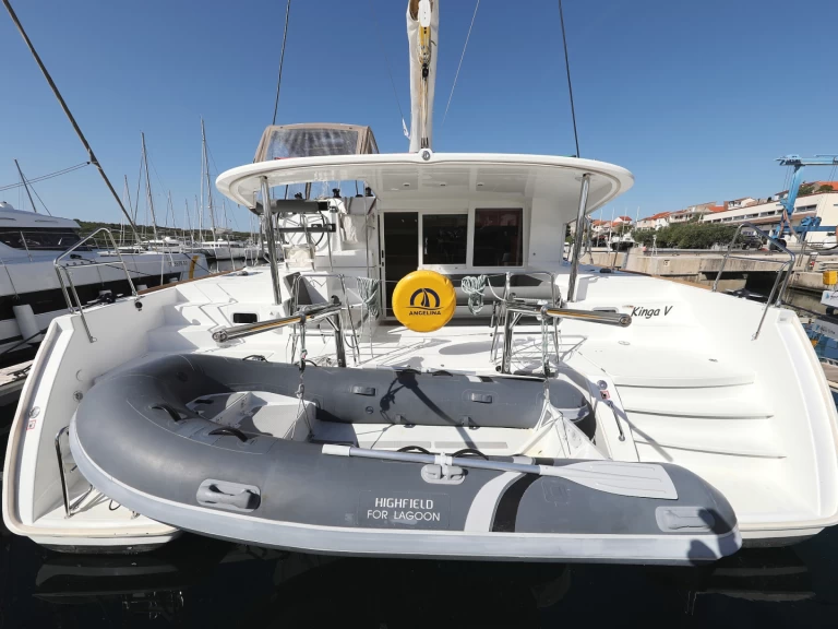 Rent a Lagoon Lagoon 400 S2 Šibenik