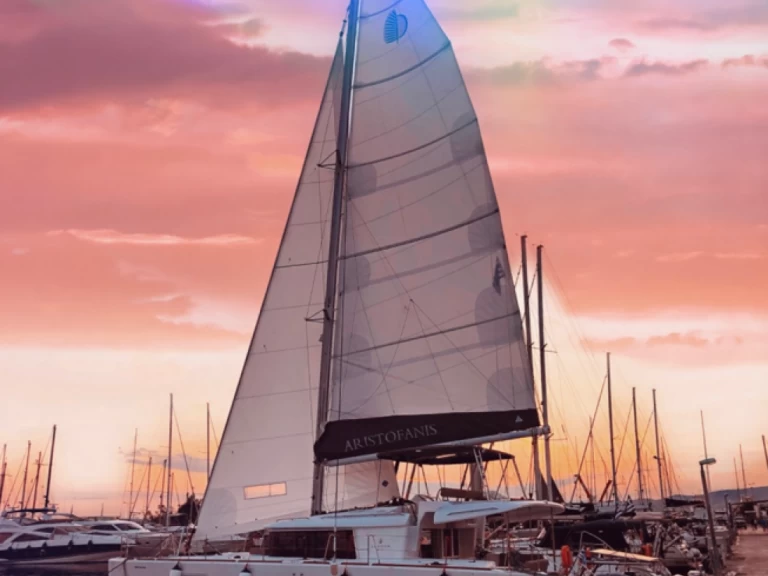 Boat rental Lagoon Lagoon 450 F in Lefkáda on Samboat