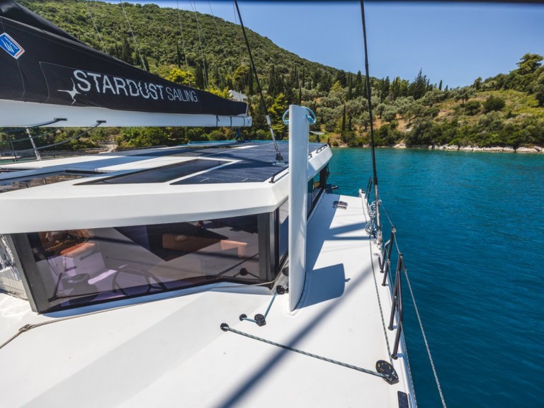 Bareboat Rental Catamaran Windelo with a boat licence