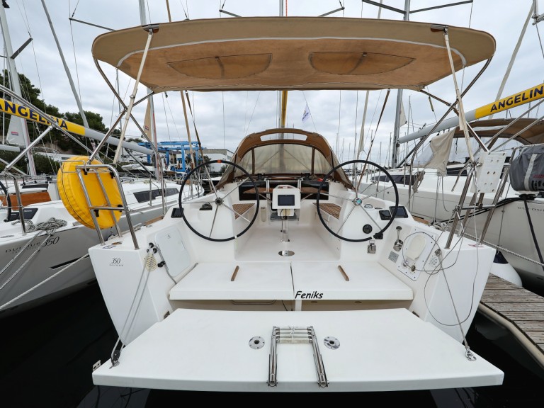 Dufour Dufour 350 Grand Large in Šibenik on SamBoat