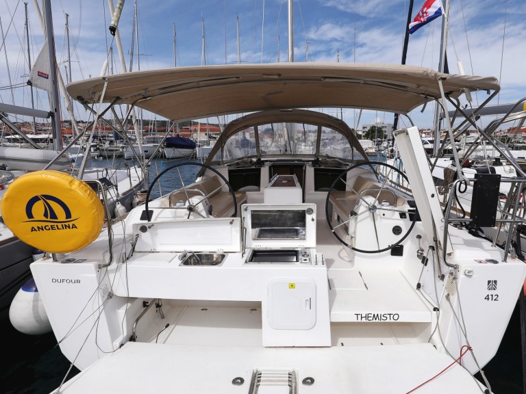 Sailboat for rent Trogir at the best price