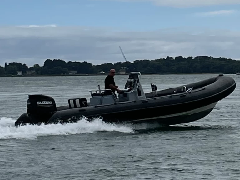 Bareboat Rental RIB Valiant with a boat licence