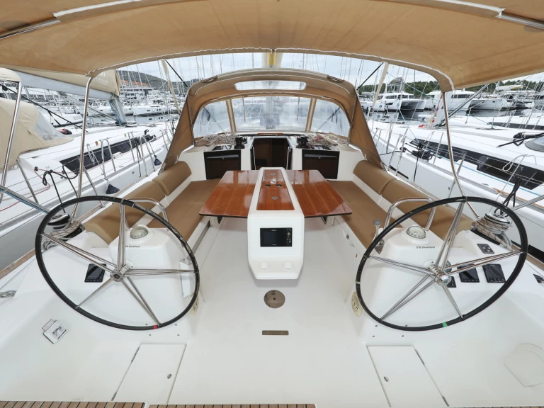 Dufour Dufour 460 Grand Large in Šibenik on SamBoat