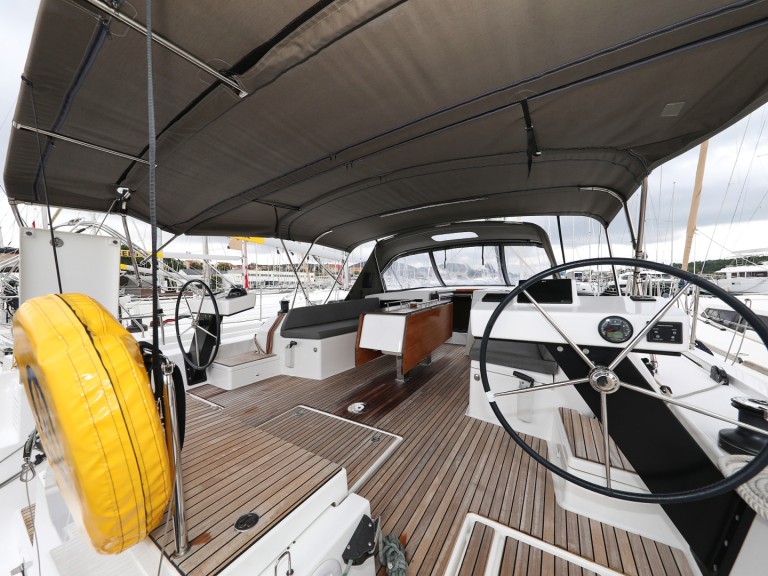 Sailboat rental with or without captain Dufour Šibenik