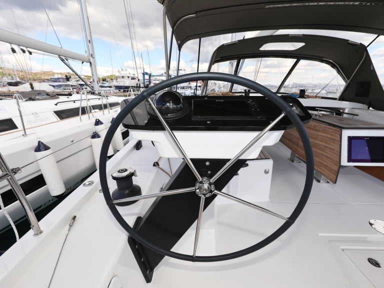 Yacht charter Biograd na Moru cheap Dufour 470