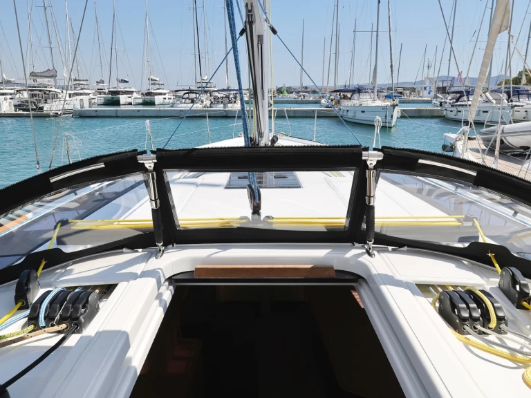 Boat rental Dufour Dufour 48 in Sveti Filip i Jakov on Samboat