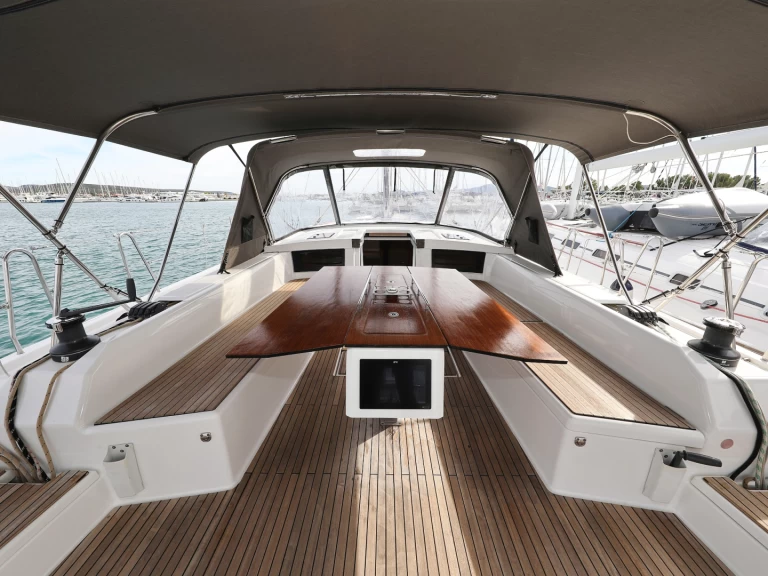 Bareboat Rental Sailboat Dufour with a boat licence