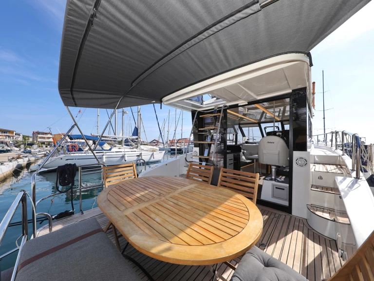 Yacht charter Šibenik cheap Futura 40 Grand Horizon