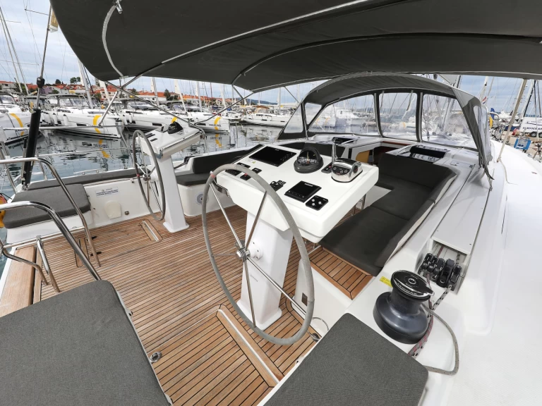 Rent a Hanse Hanse 548 Trogir